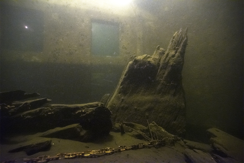 Akterstäv och tunnel under Marinmuseum