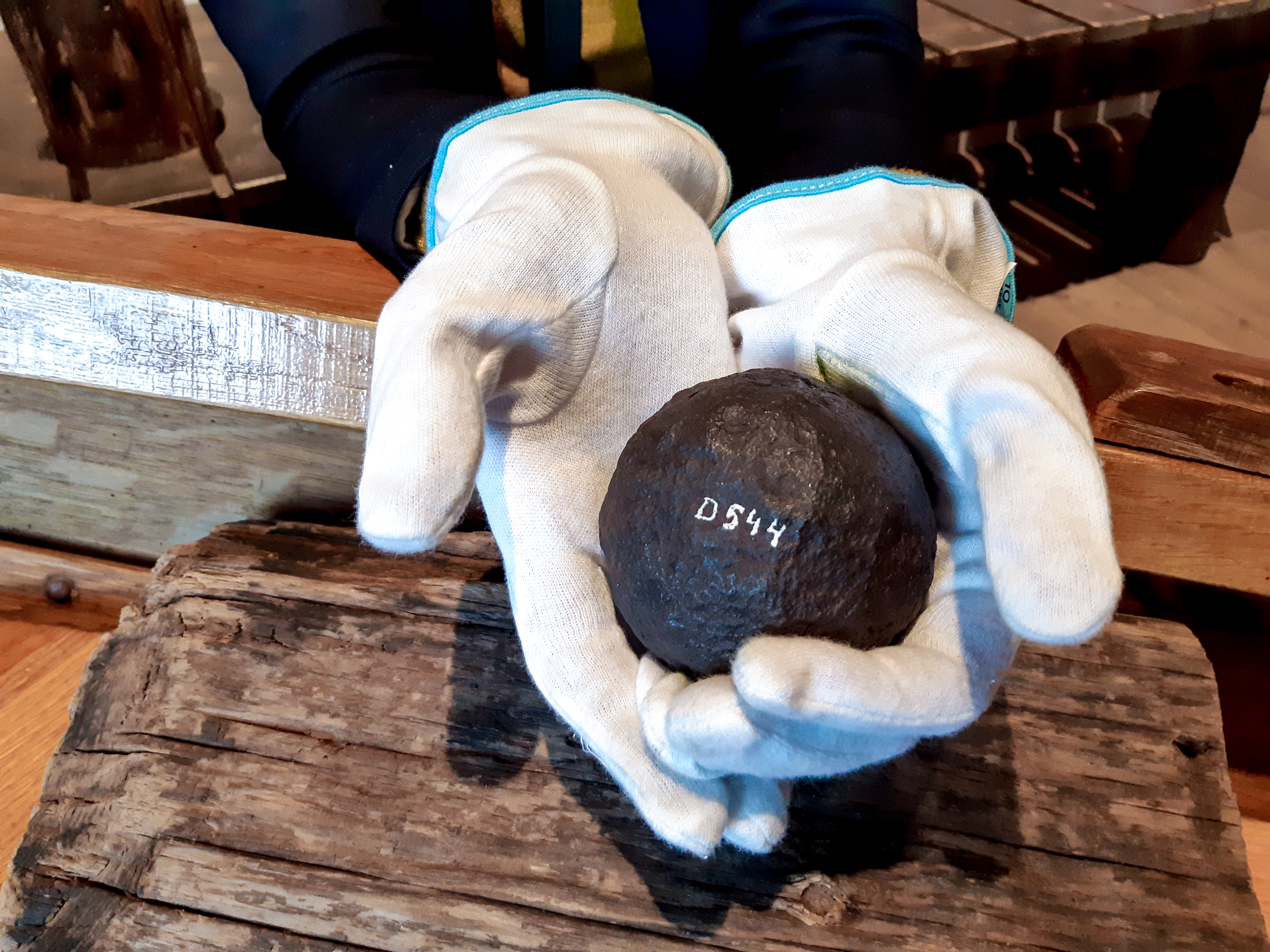Vita vantar - visning om att gallra föremål i museets samlingar. 
