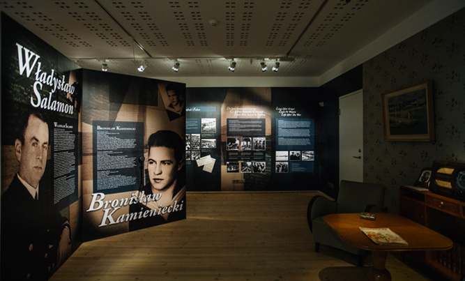 Utställningen "Polska krigsfartyg i Karlskrona" på Marinmuseum berättar historien om polska sjömän som tjänstgjorde under andra världskriget.